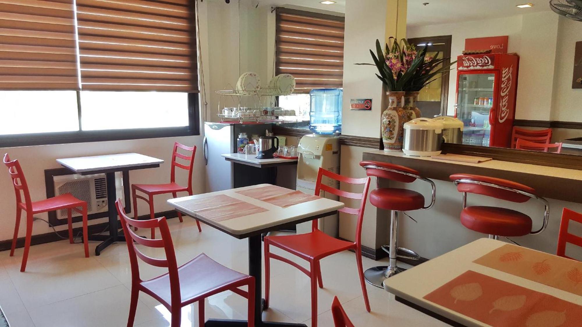 Pearli View Hotel Iloilo Powered By Cocotel Exteriér fotografie